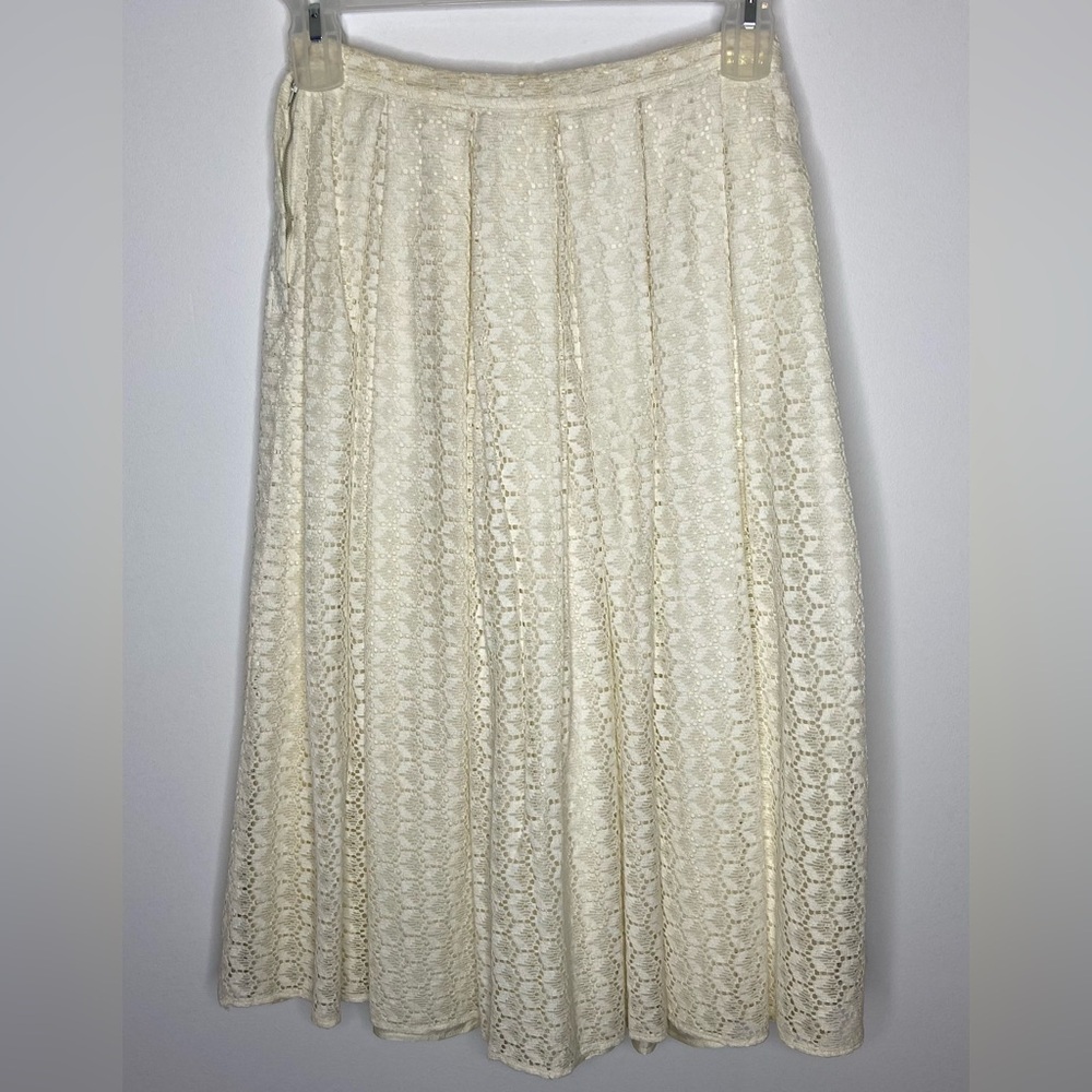 Vintage Swirla Skirt Pleated Lace size S-M Attached Slip Excellent Condition